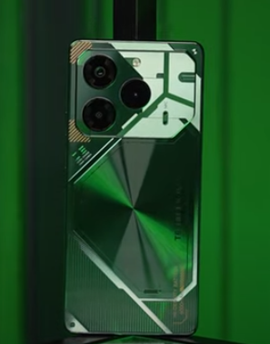 Tecno-POVA-6-Pro-5G-unboxing