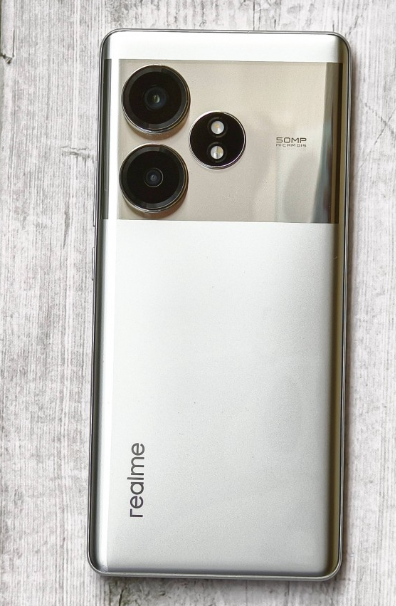 Realme-GT-6T-